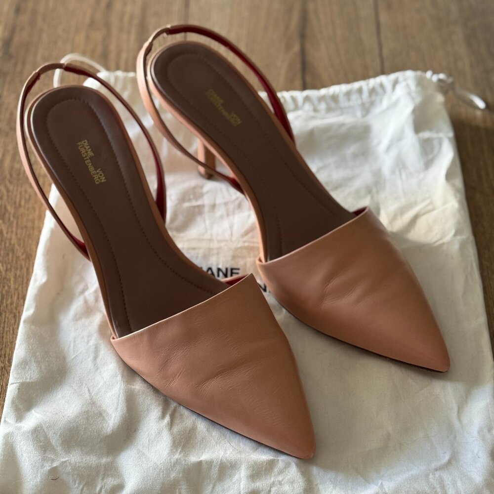 Diane von Furstenberg Mortelle Leather Slingback Pumps in Blush